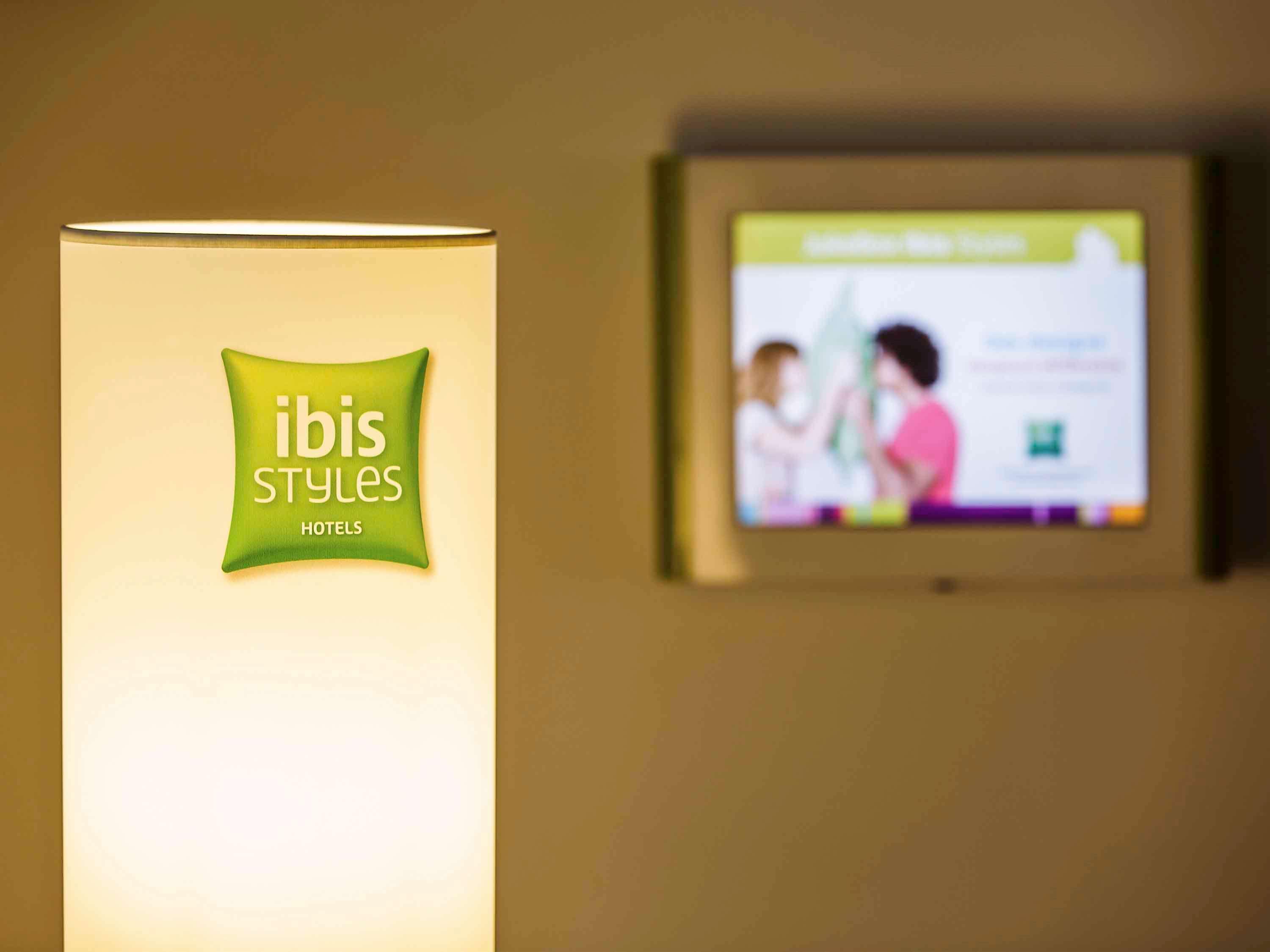 Hotel ibis Styles Lyon Sud Vienne Chasse-sur-Rhône Exterior foto